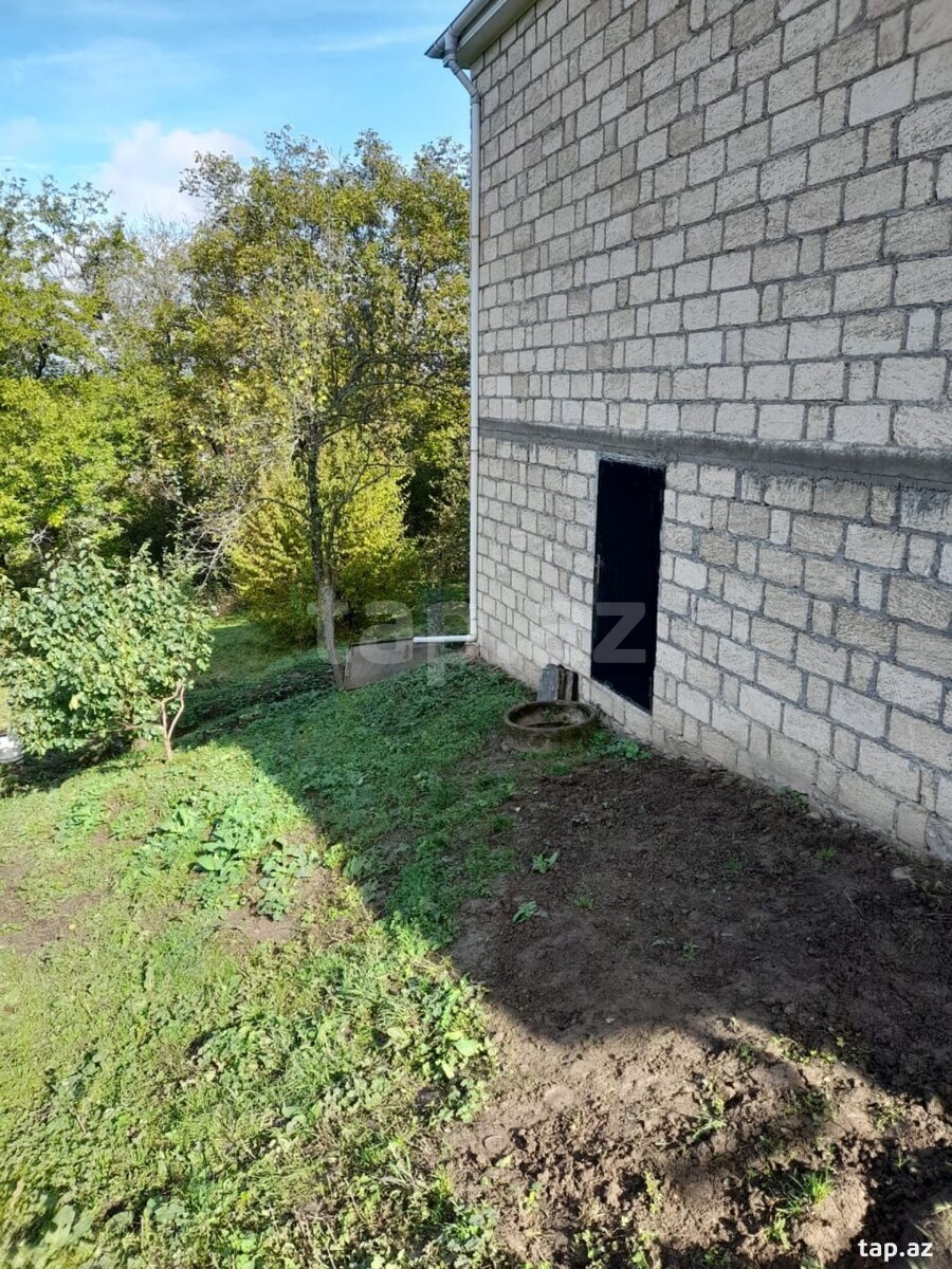 3 otaqlı həyət evi satılır, Quba