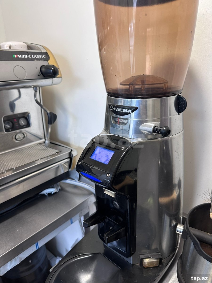 Professional qəhvə aparatı La Cimbali M39