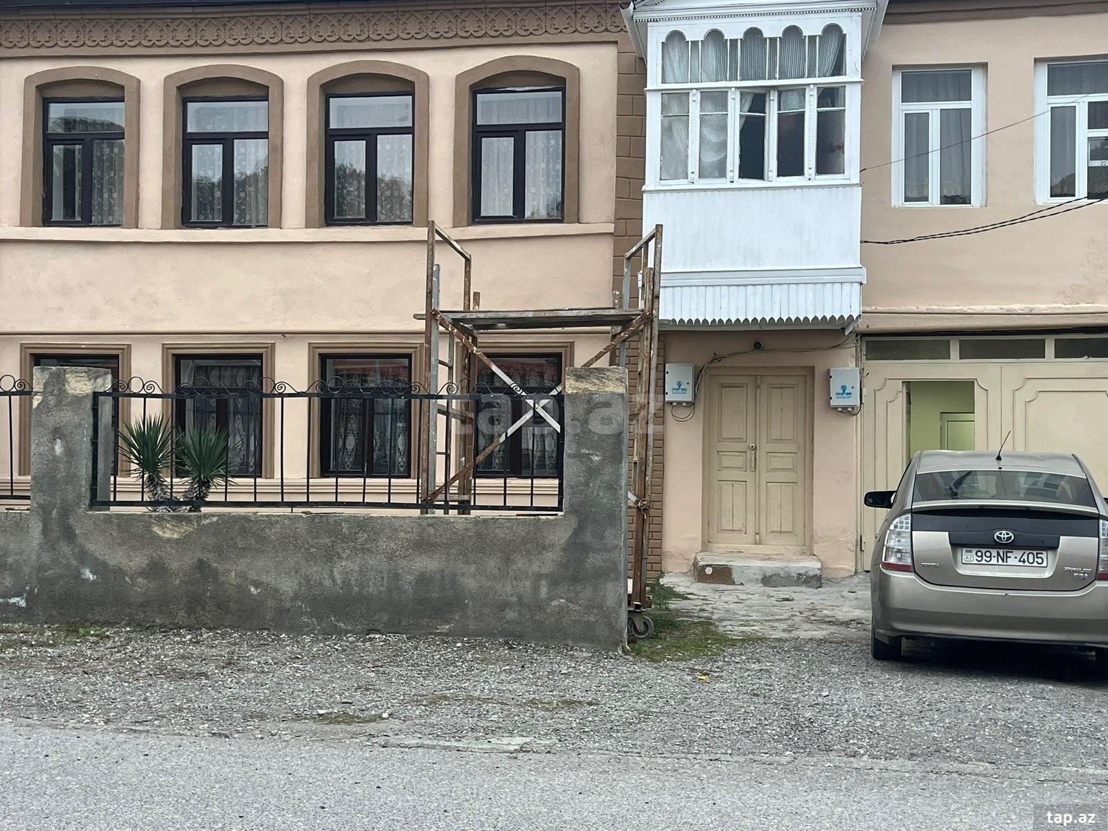 9 otaqlı həyət evi satılır, Quba