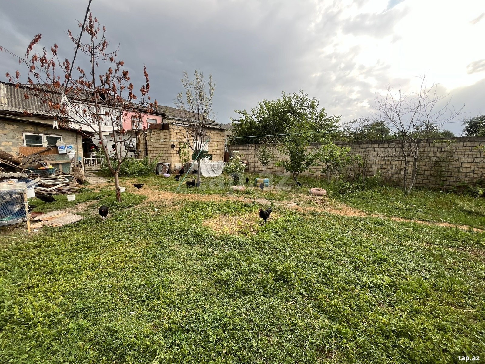 9 otaqlı həyət evi satılır, Quba