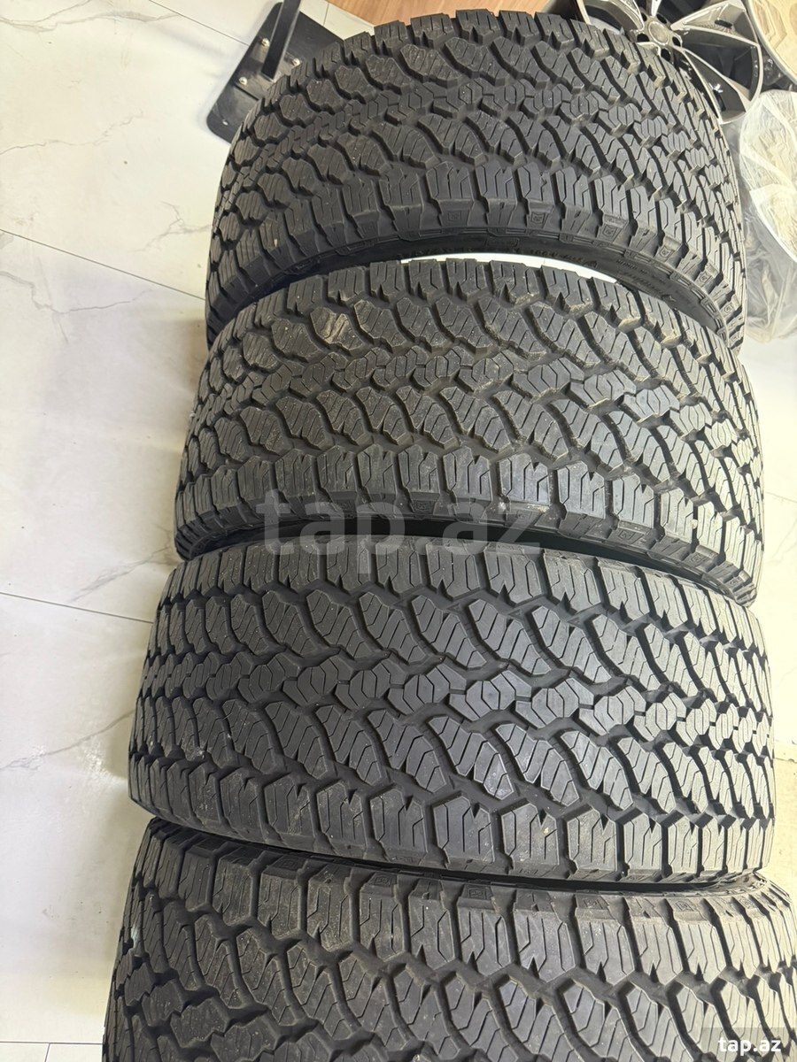 Şinlər 275/40 R22
