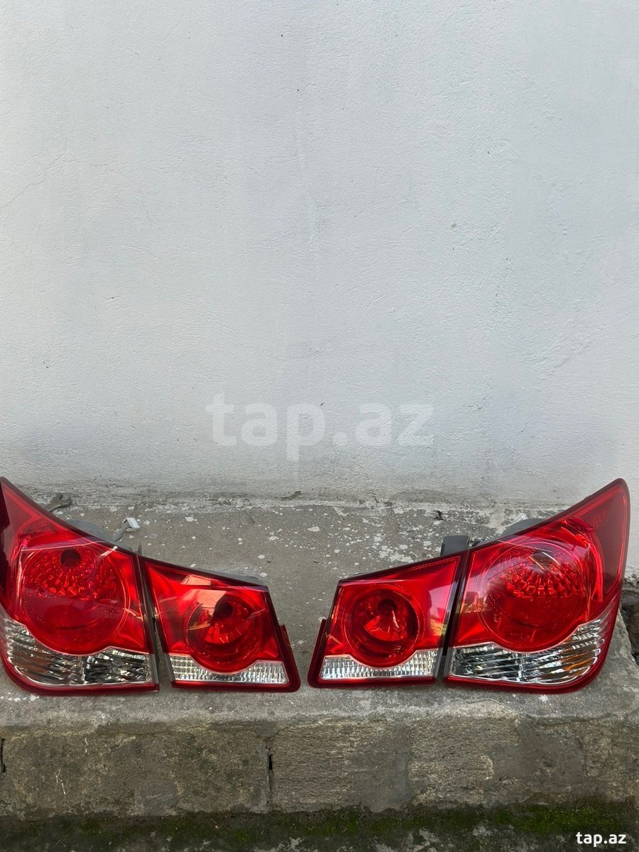 Chevrolet Cruze arxa stop işıqları