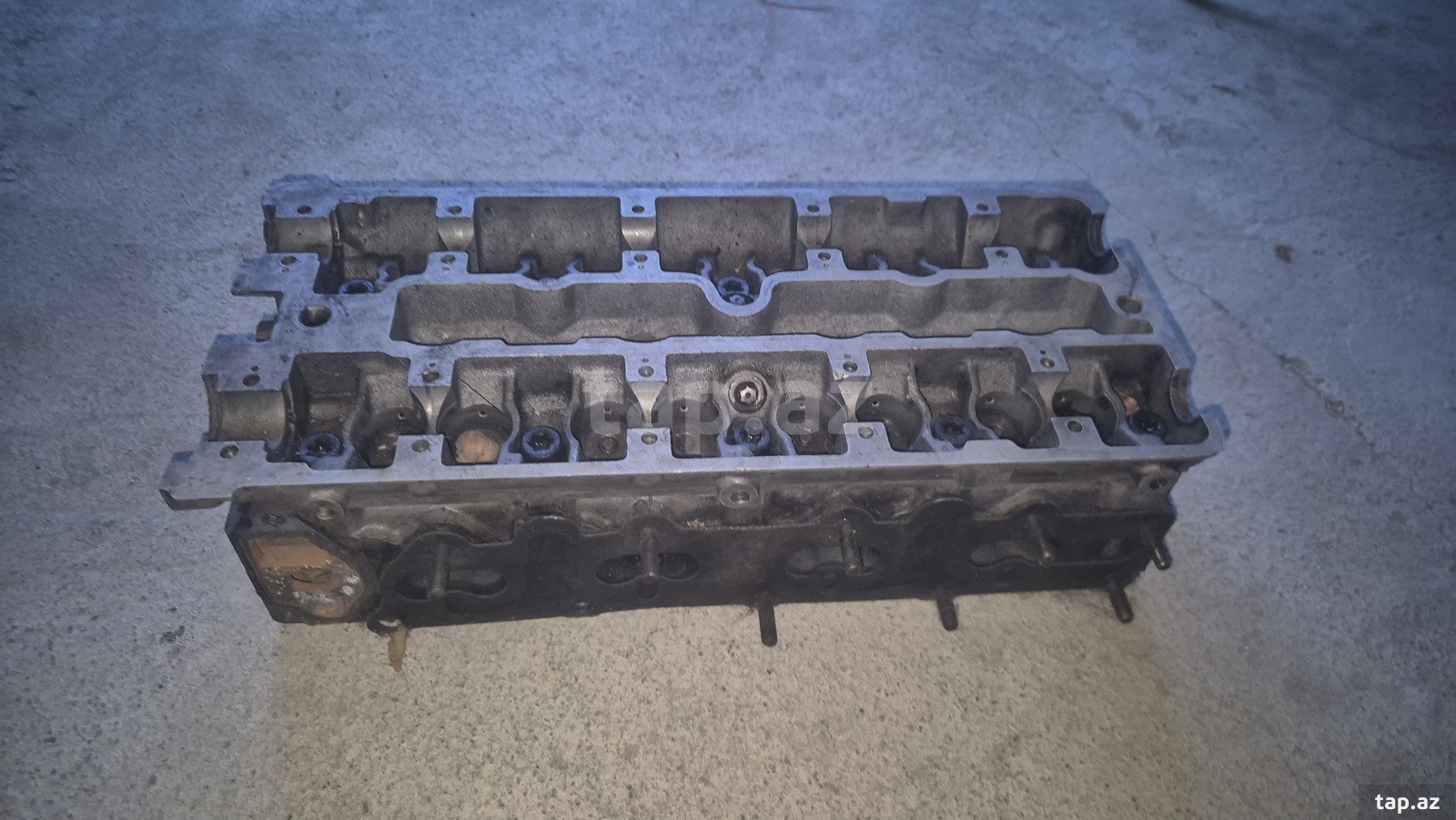 Opel Astra F mühərrik başlığı