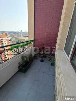 3-otaqlı yeni tikili kirayə verilir, S. Rüstəm küç. 18, 180 m²