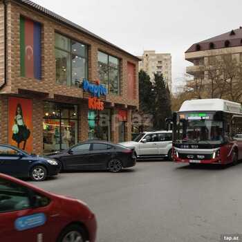 3-otaqlı yeni tikili, Fərman Məlikov küç.2, 127.5 m²