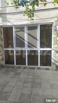 Həyət evi, Hökməli qəs.