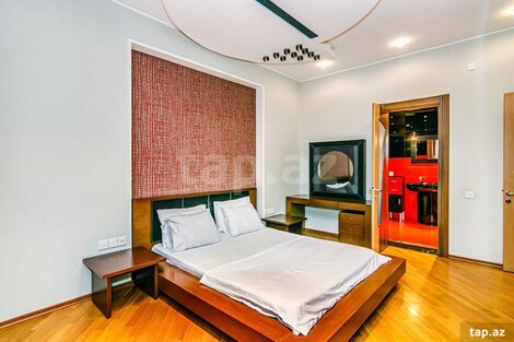 4-otaqlı yeni tikili kirayə verilir, R.Behbudov küç., 200 m²