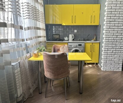 2-otaqlı mənzil kirayə verilir, Sahil m., 60 m²