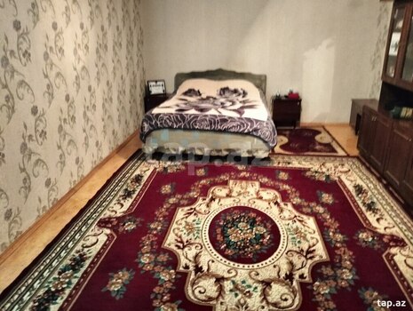 Həyət evi, Hökməli qəs.