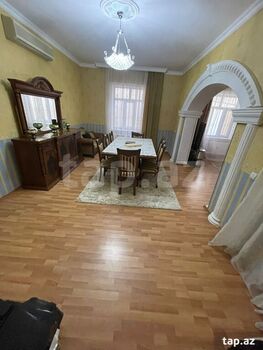 Villa, Şəki ş.
