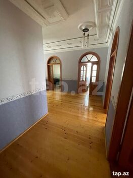 Villa, Şəki ş.
