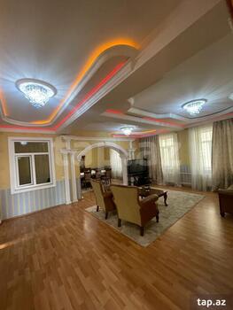 Villa, Şəki ş.