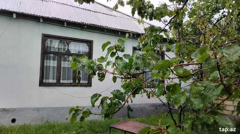 Həyət evi, Oğuz r.