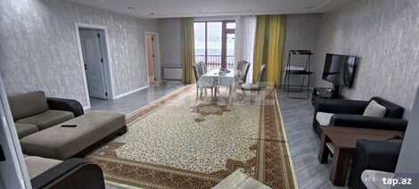 3-otaqlı yeni tikili, Moskva pr., 150 m²