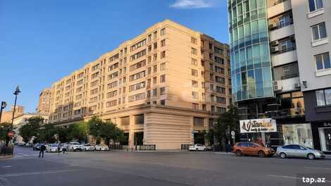 2-otaqlı mənzil kirayə verilir, 28 May küç., 70 m²