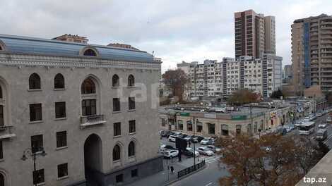 2-otaqlı mənzil kirayə verilir, 28 May küç., 70 m²