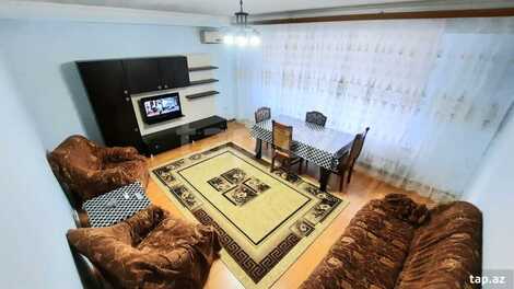 2-otaqlı mənzil kirayə verilir, 28 May küç., 70 m²