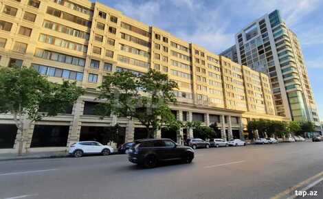 2-otaqlı mənzil kirayə verilir, 28 May küç., 70 m²