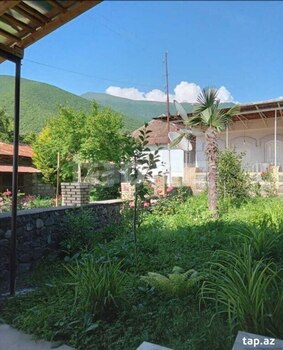 Həyət evi, Şəki ş.