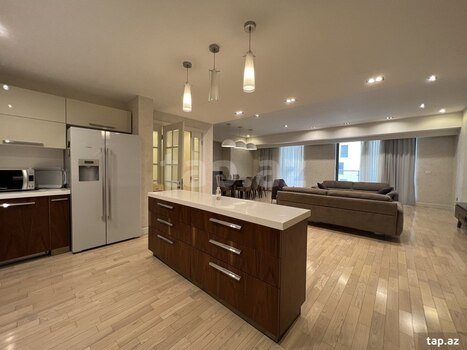 3-otaqlı yeni tikili kirayə verilir, Neftçilər pr., 180 m²