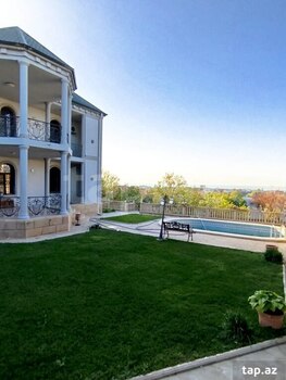Bağ evi, Novxanı qəs.