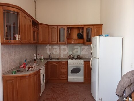 3-otaqlı mənzil kirayə verilir, Nizami küç., 120 m²