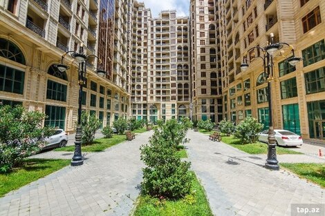 4-otaqlı yeni tikili, Ü. Hacıbəyov küç., 200 m²