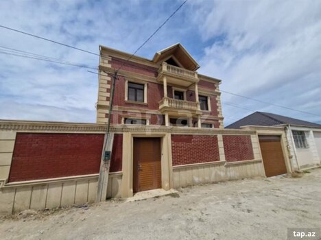 Villa, Saray qəs.