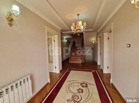 Villa, Saray qəs.