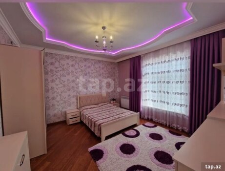 Villa, Saray qəs.
