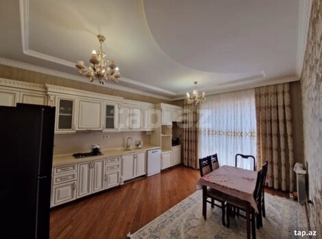 Villa, Saray qəs.