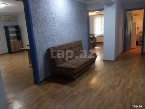 Ofis icarəyə verilir, Aşıq Molla Cümə küç.