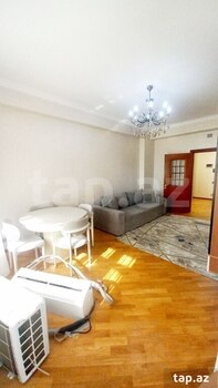 2-otaqlı yeni tikili, N.Tusi küç., 70 m²