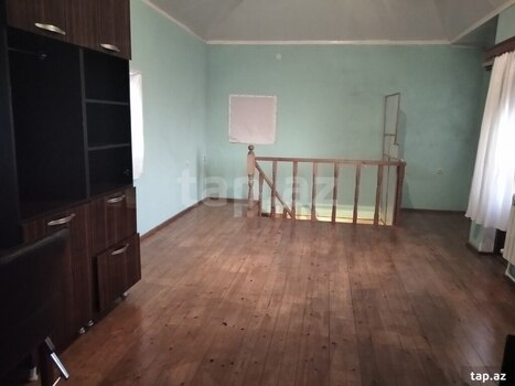 Həyət evi kirayə verilir, 8 Noyabr pr.