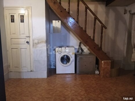 Həyət evi kirayə verilir, 8 Noyabr pr.