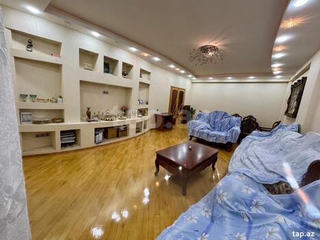 4-otaqlı yeni tikili, H.Cavid pr., 220 m²