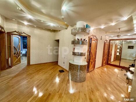 4-otaqlı yeni tikili, H.Cavid pr., 220 m²