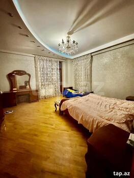 4-otaqlı yeni tikili, H.Cavid pr., 220 m²