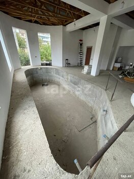 Villa, Gəncə ş.