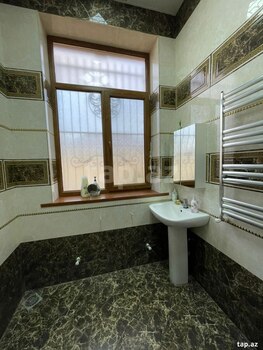 Villa, Gəncə ş.