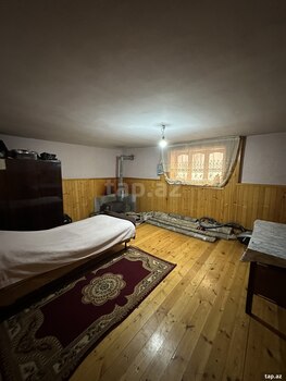 Həyət evi, Saray qəs.