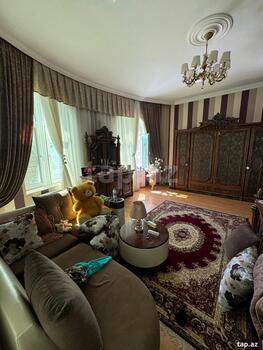 Həyət evi, Saray qəs.