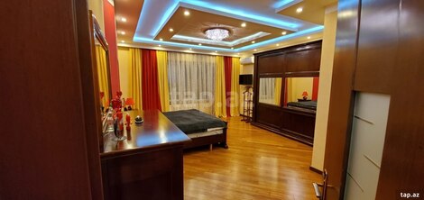 Bağ evi, Novxanı qəs.