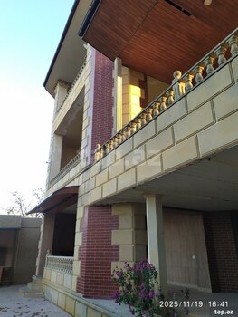 Bağ evi, Novxanı qəs.