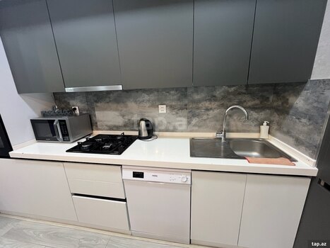 3-otaqlı yeni tikili kirayə verilir, 28 May m., 100 m²