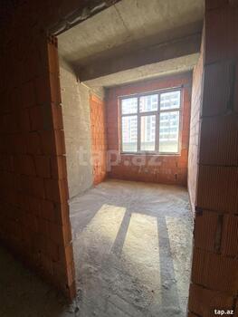 2-otaqlı yeni tikili, Moskva pr., 77 m²