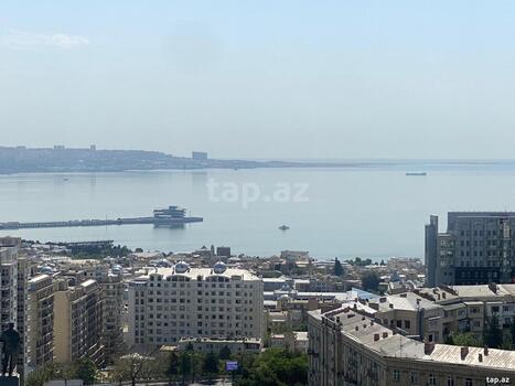 4-otaqlı yeni tikili, İsmayıl bəy Qutqaşınlı küç., 180 m²