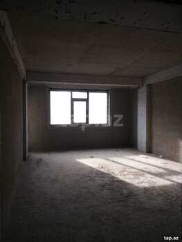 4-otaqlı yeni tikili, 7-ci mkr., 149 m²