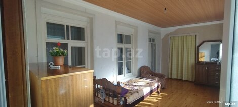 Həyət evi, Şəki ş.