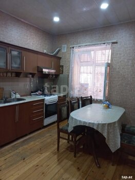 Həyət evi, Corat bağları.